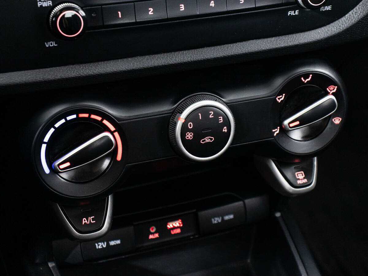 Kia Rio, 2017 - Фото №14