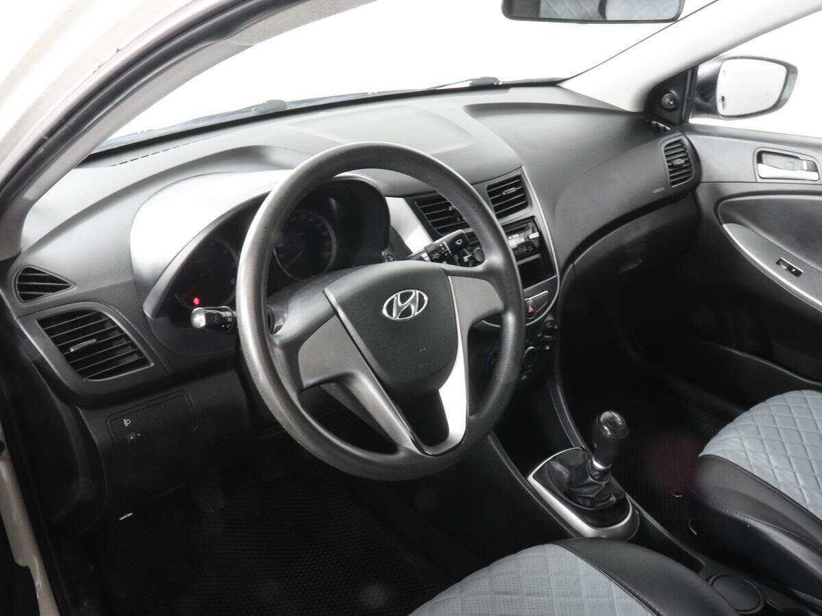 Hyundai Solaris, 2015 - Фото №8