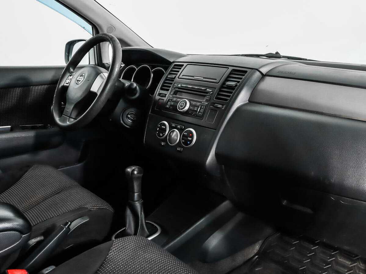 Nissan Tiida, 2012 - Фото №10