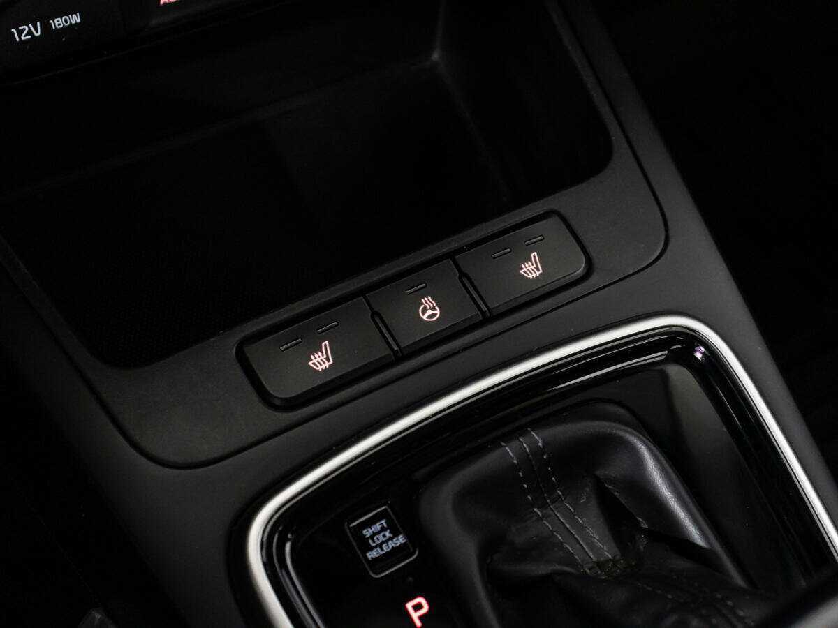 Kia Rio, 2017 - Фото №1