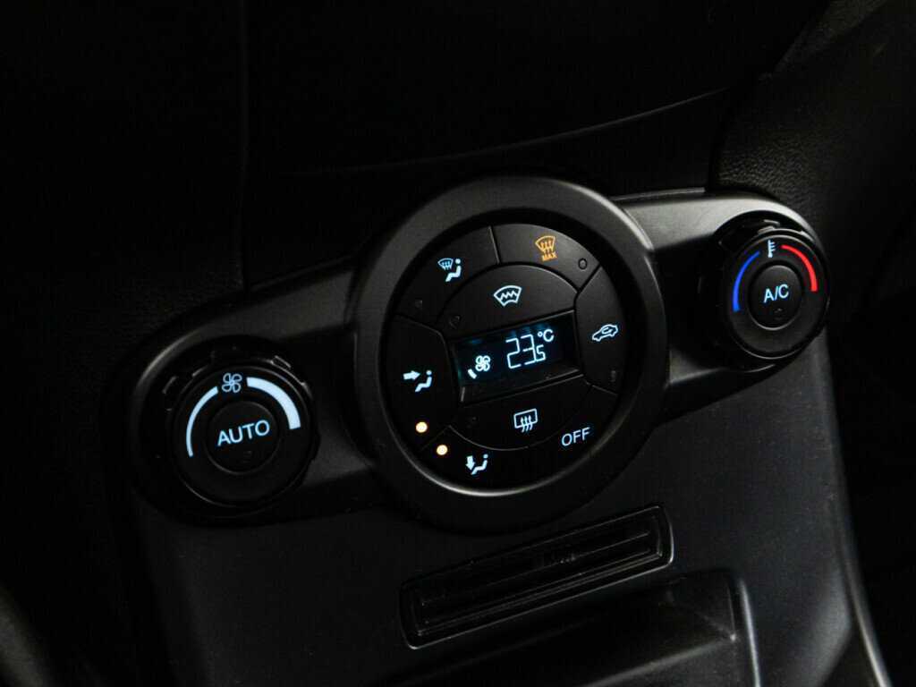 Ford Fiesta, 2015 - Фото №14