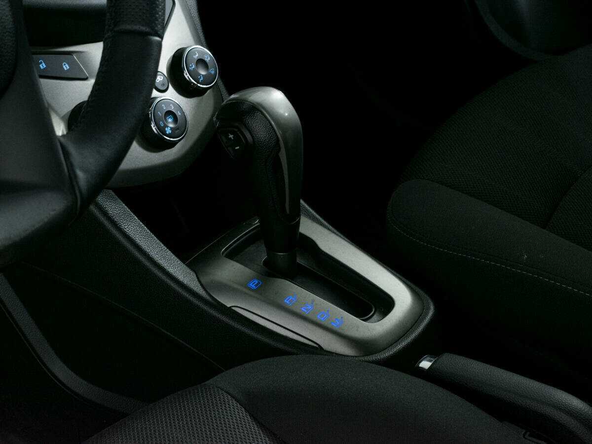 Chevrolet Aveo, 2012 - Фото №13