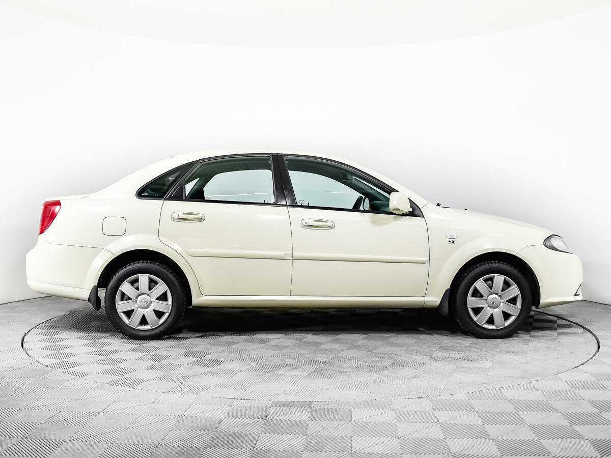 Daewoo Gentra, 2014 - Фото №3