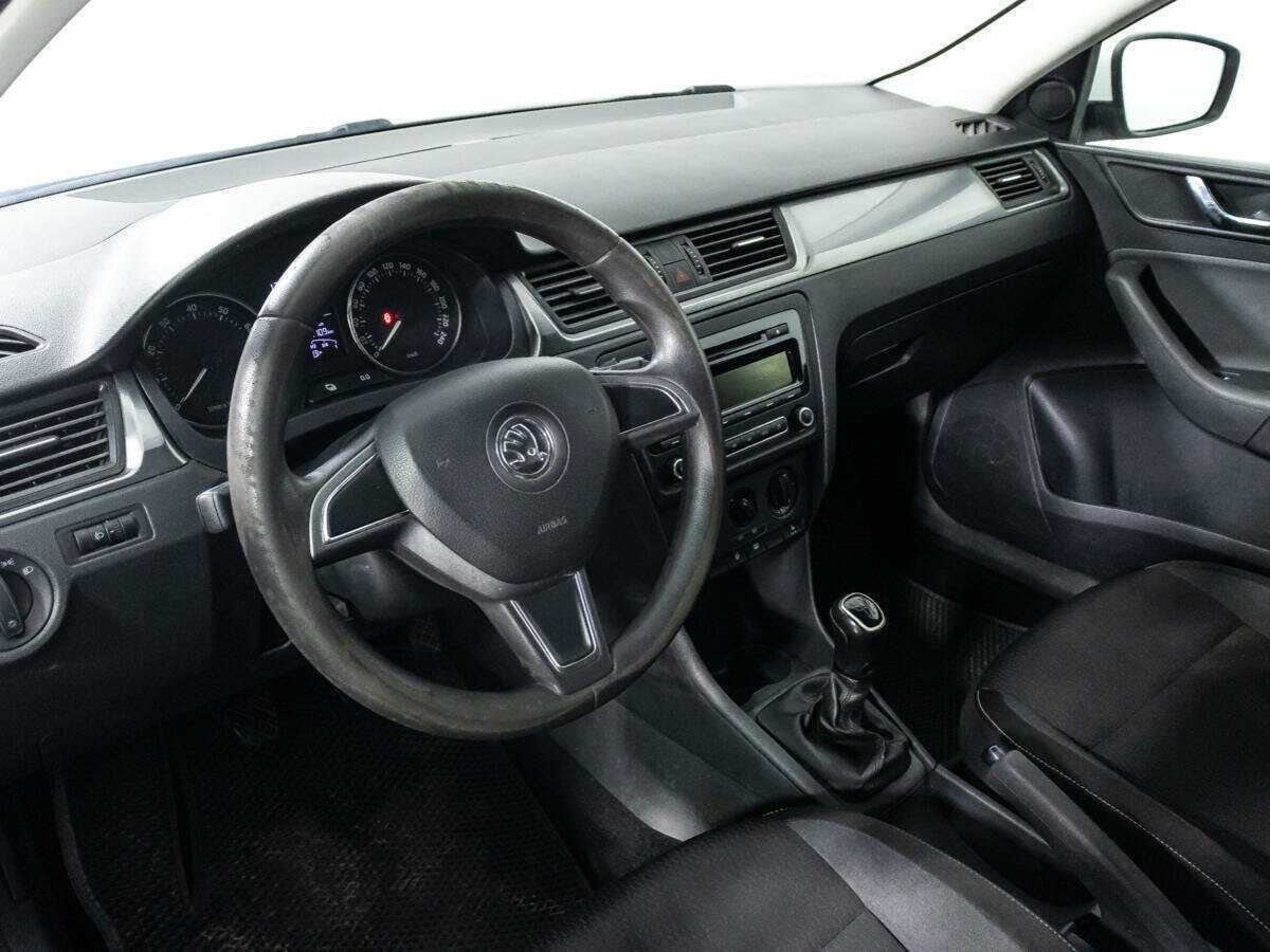 Skoda Rapid, 2014 - Фото №10