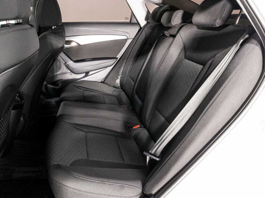 Hyundai i40, 2015 - Фото №9