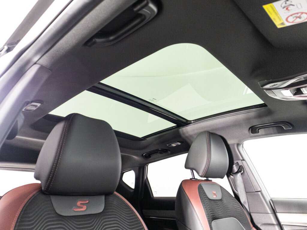 Geely Coolray, 2021 - Фото №18