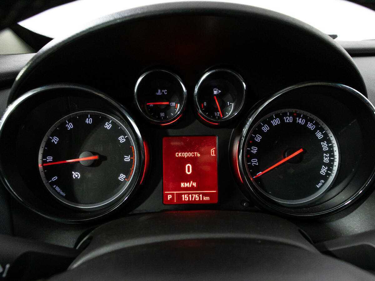 Opel Astra GTC, 2013 - Фото №11