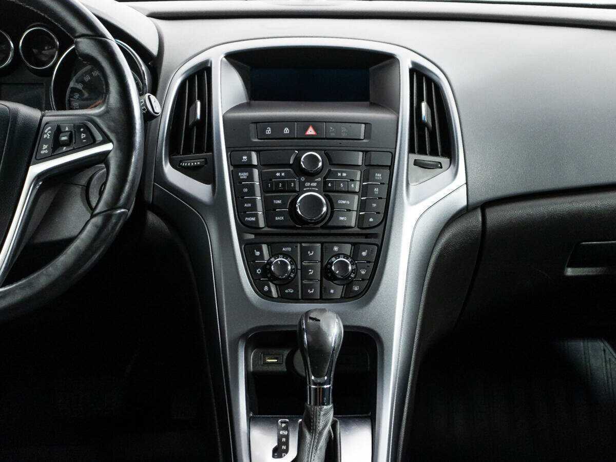 Opel Astra GTC, 2013 - Фото №13