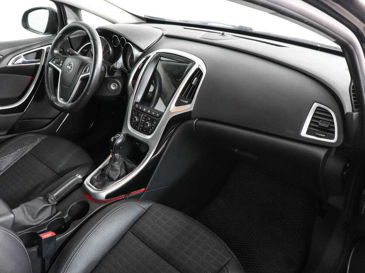Opel Astra GTC, 2013 - Фото №5