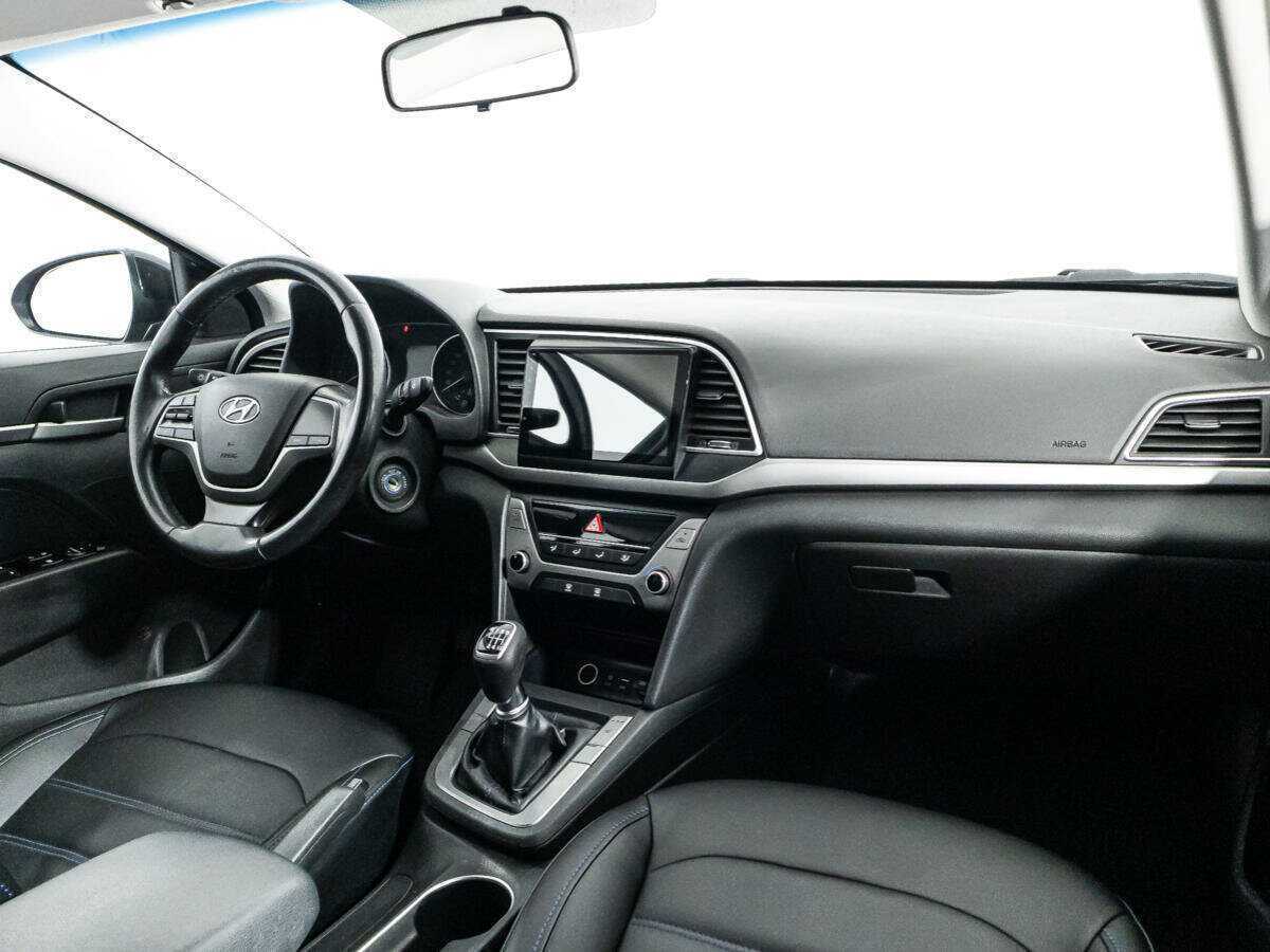 Hyundai Elantra, 2017 - Фото №8