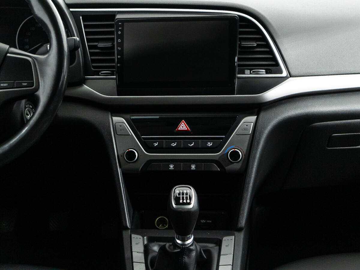 Hyundai Elantra, 2017 - Фото №13