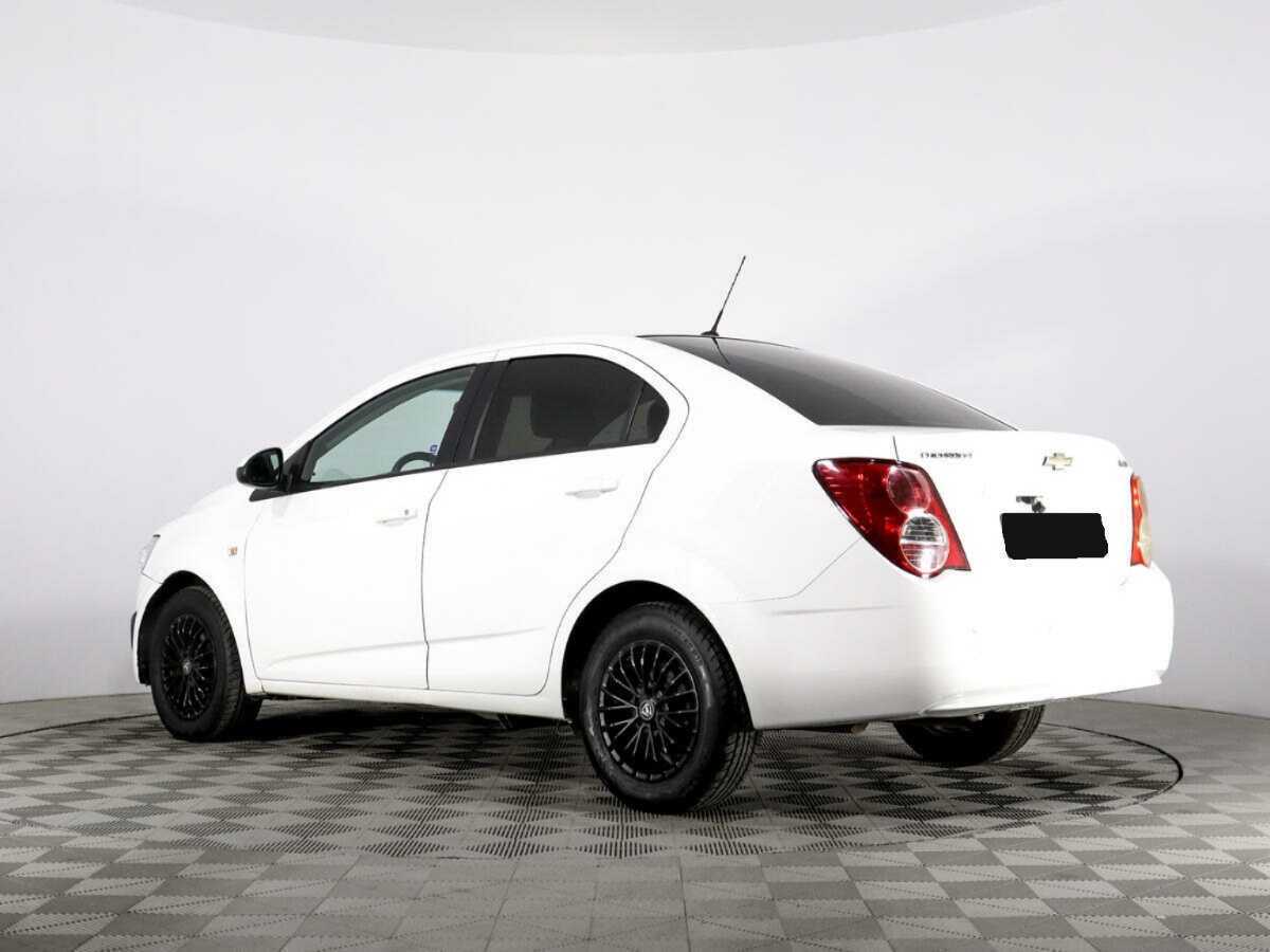 Chevrolet Aveo, 2012 - Фото №6