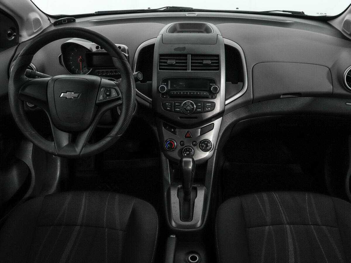 Chevrolet Aveo, 2012 - Фото №12