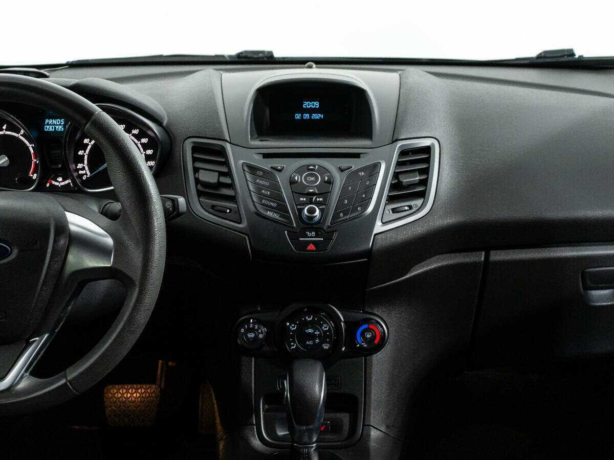 Ford Fiesta, 2016 - Фото №13