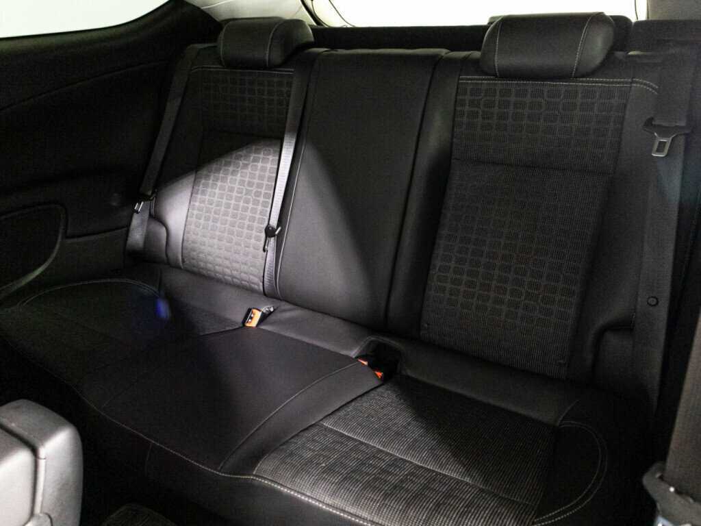 Opel Astra GTC, 2012 - Фото №9