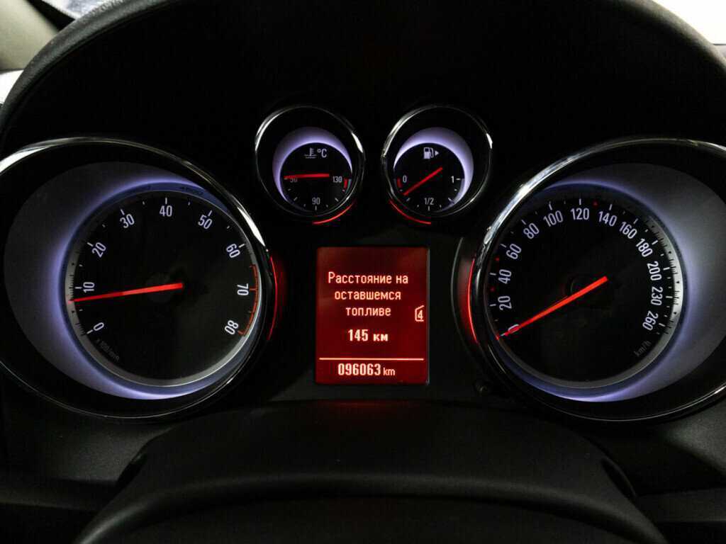 Opel Astra GTC, 2012 - Фото №11