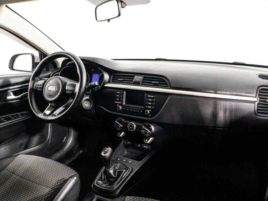 Kia Rio X-Line, 2018 - Фото №8