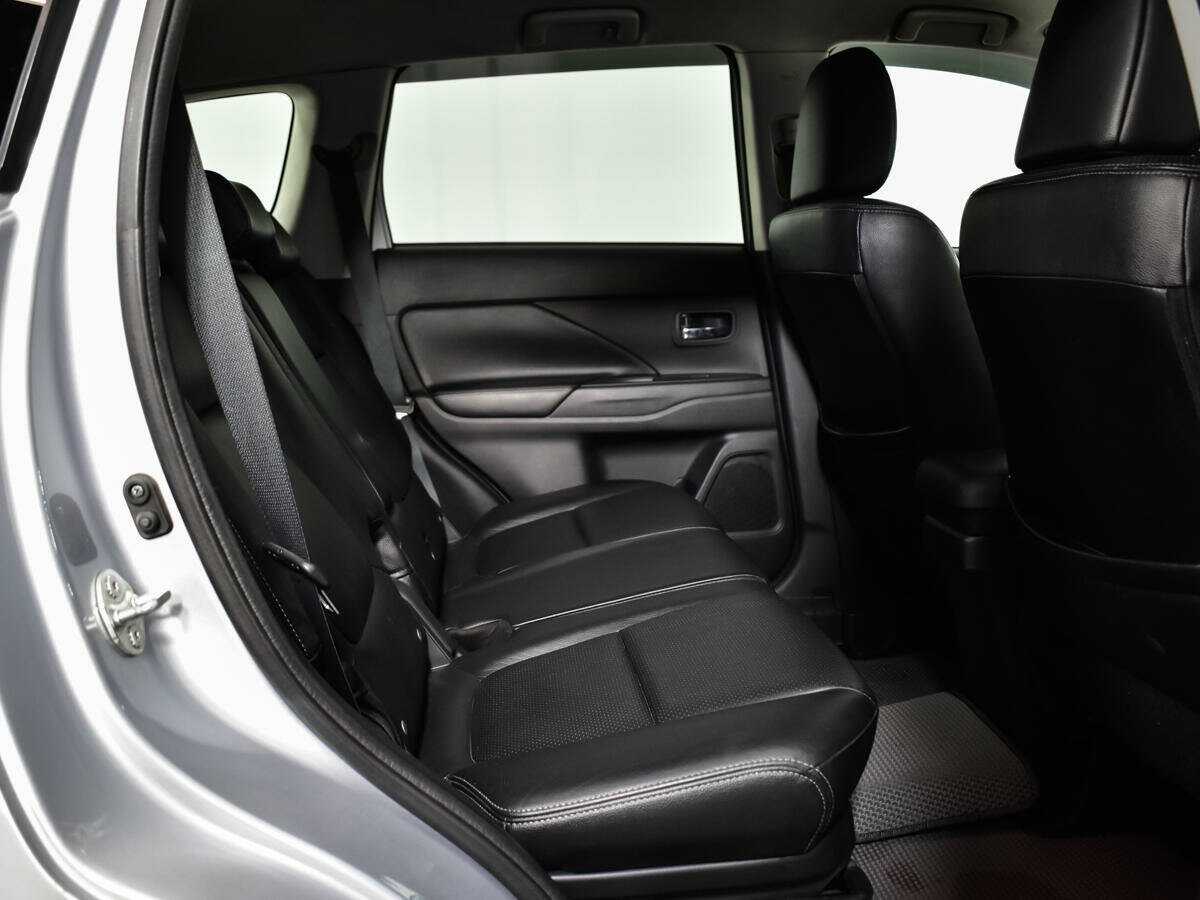 Mitsubishi Outlander, 2012 - Фото №7