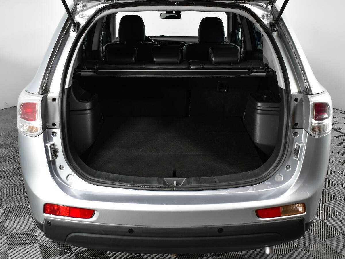 Mitsubishi Outlander, 2012 - Фото №12