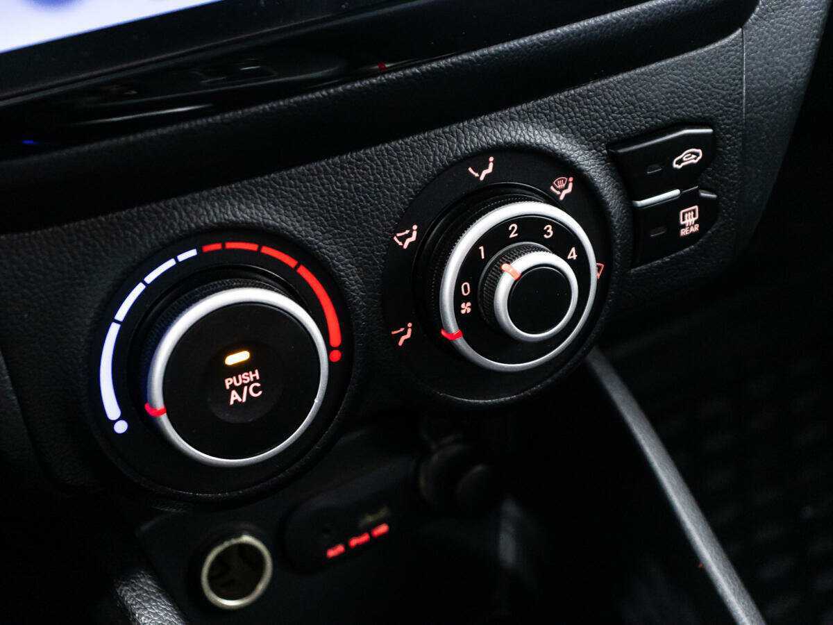 Kia Rio 4-speed, 2012 - Фото №12