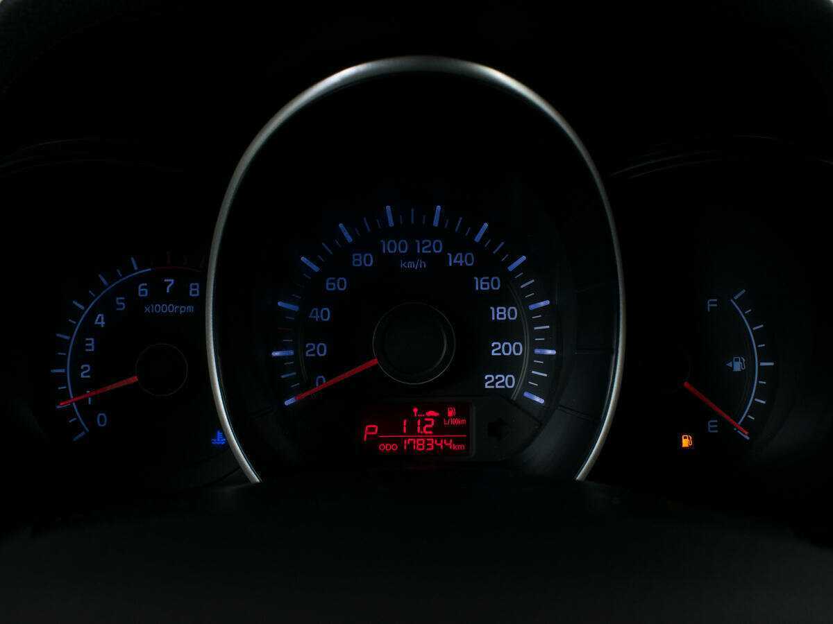 Kia Rio 4-speed, 2012 - Фото №13