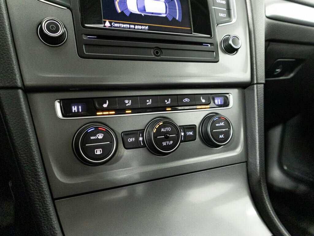 Volkswagen Golf, 2013 - Фото №14