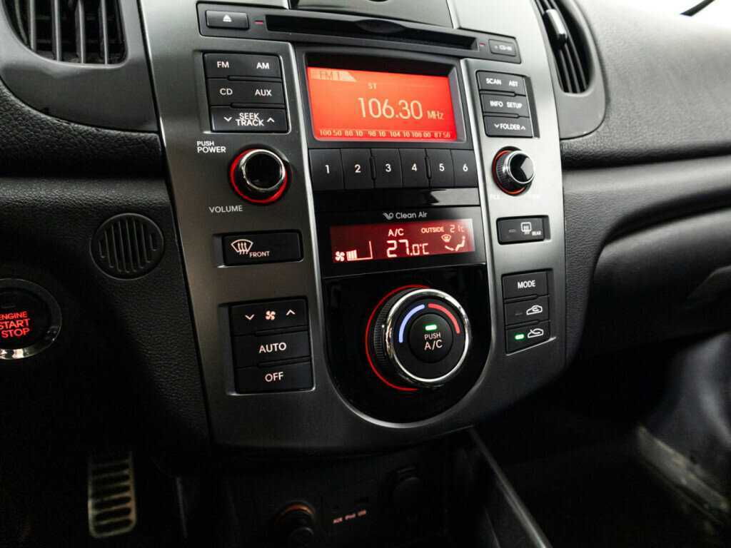 Kia Cerato 6-speed, 2012 - Фото №14