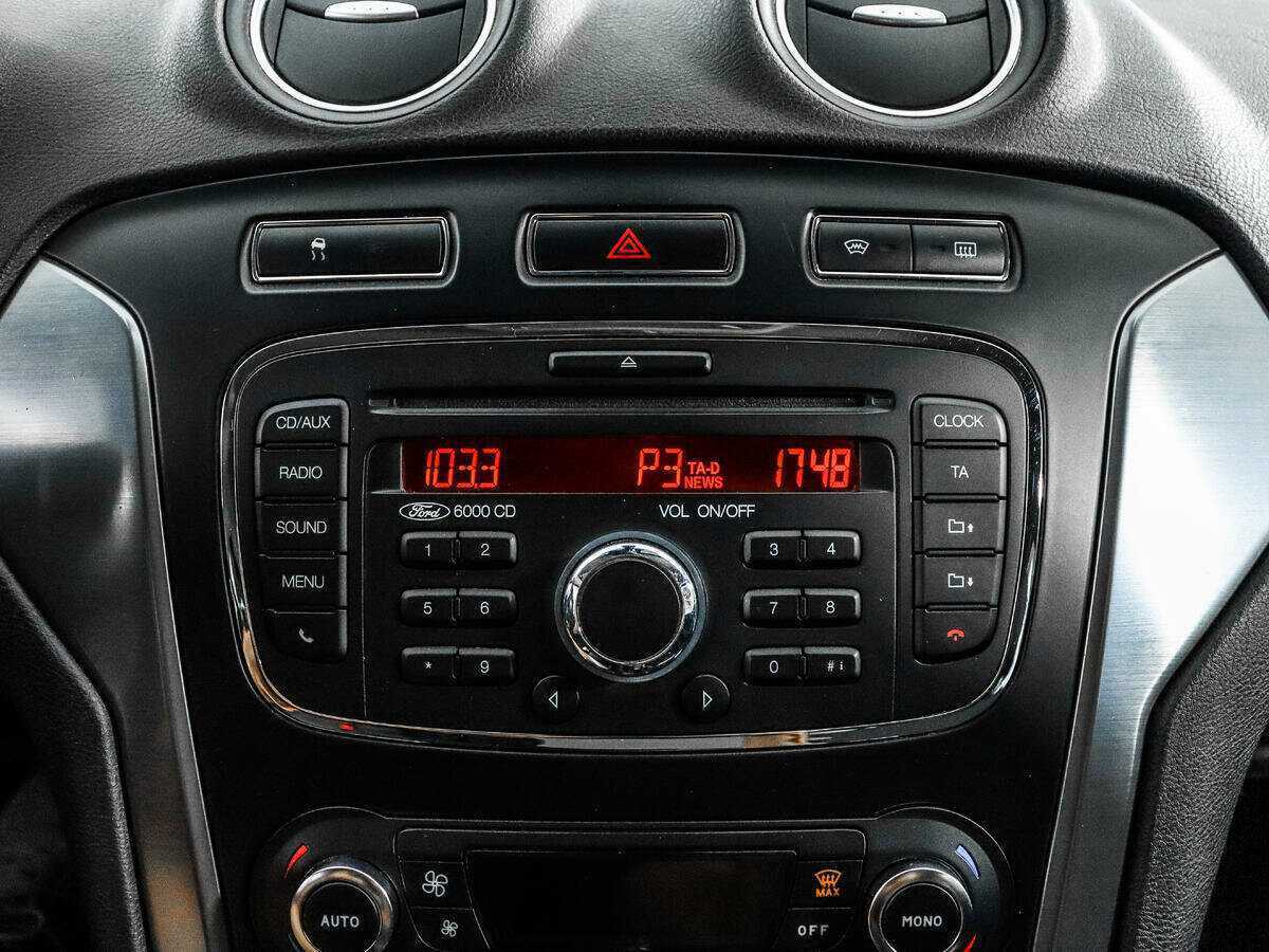 Ford Mondeo, 2012 - Фото №13