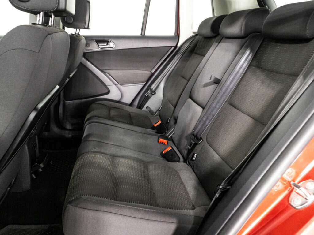 Volkswagen Tiguan, 2012 - Фото №9