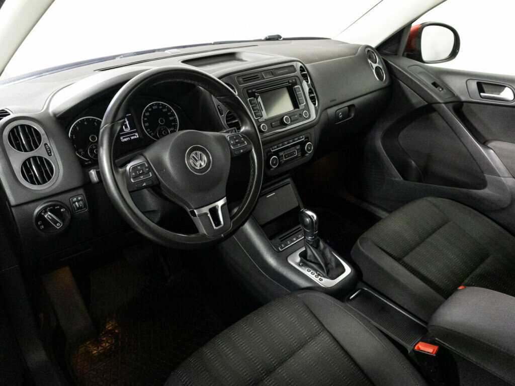 Volkswagen Tiguan, 2012 - Фото №10