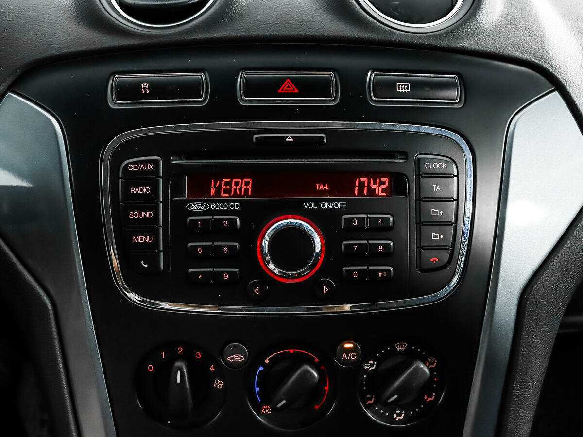 Ford Mondeo, 2014 - Фото №12