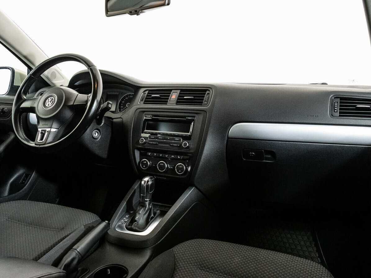 Volkswagen Jetta, 2012 - Фото №6