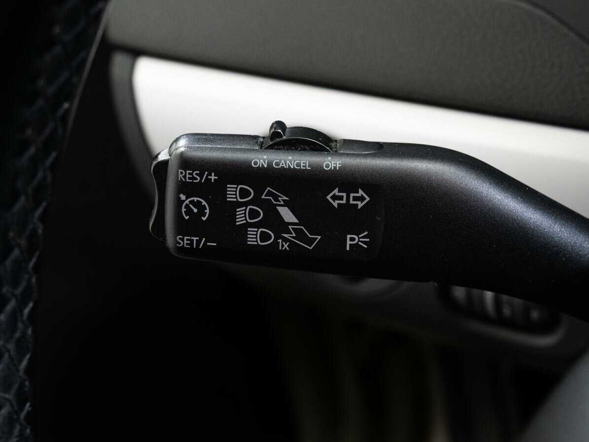 Volkswagen Jetta, 2012 - Фото №10