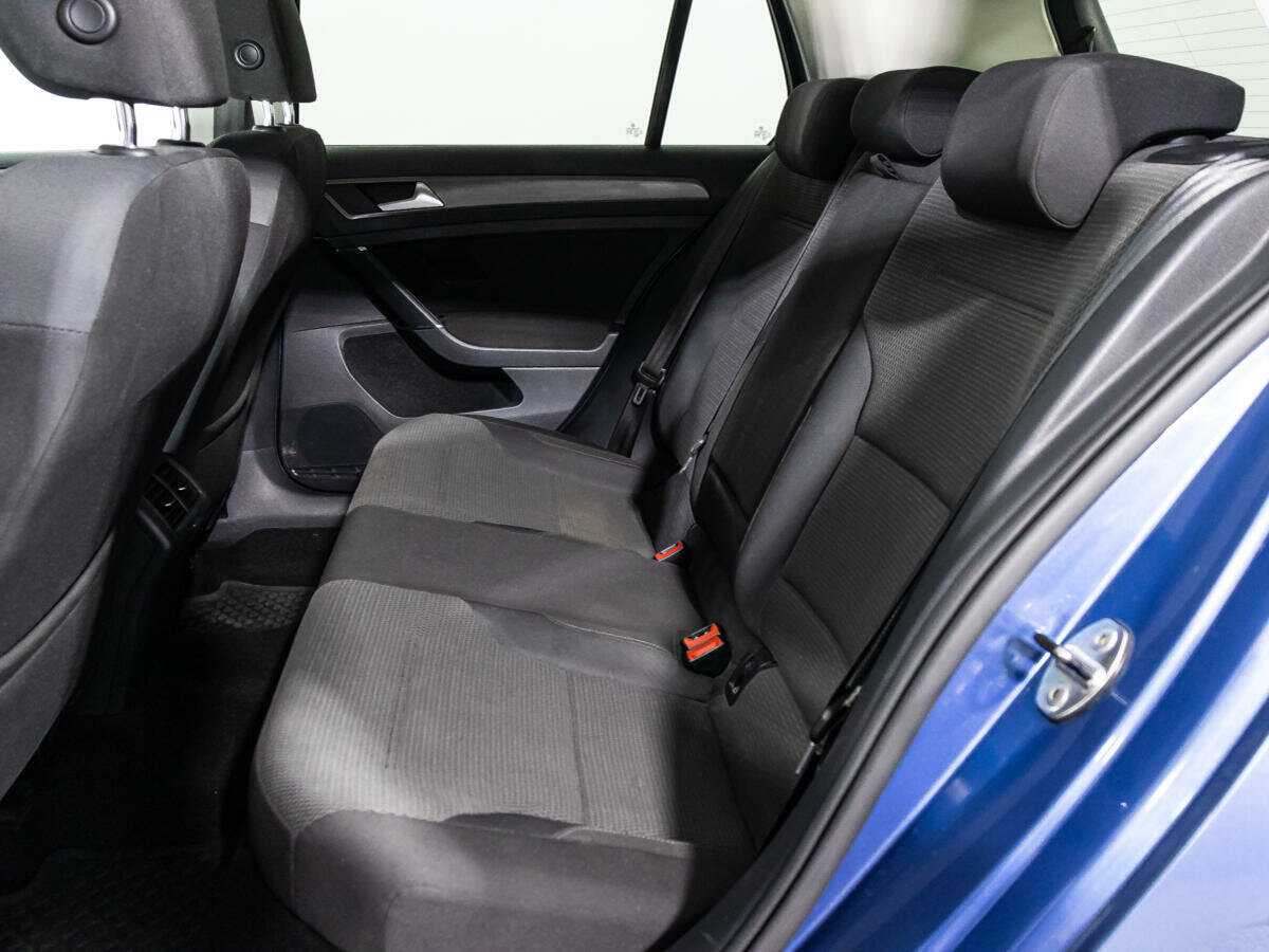 Volkswagen Golf, 2012 - Фото №9