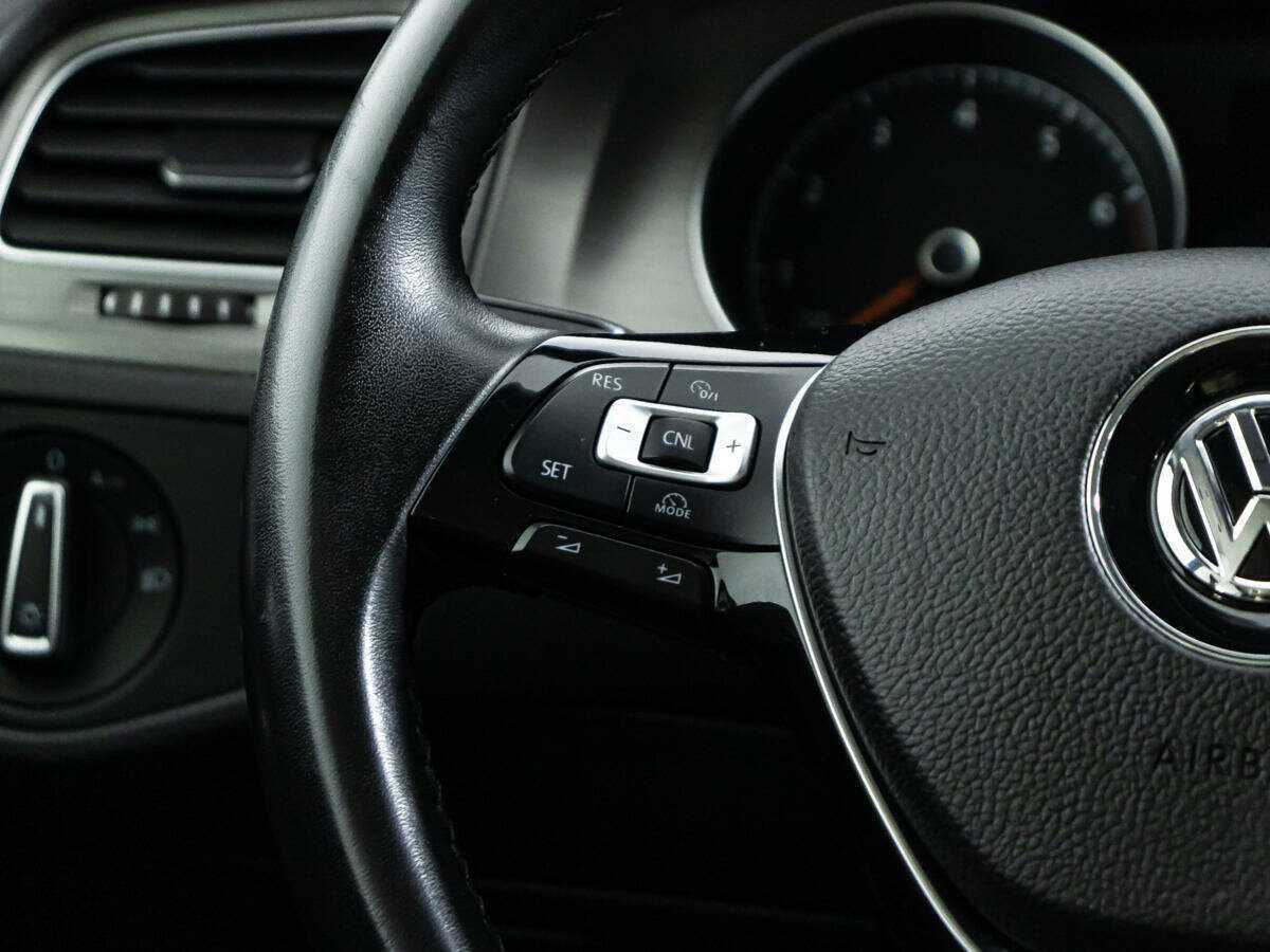 Volkswagen Golf, 2012 - Фото №18