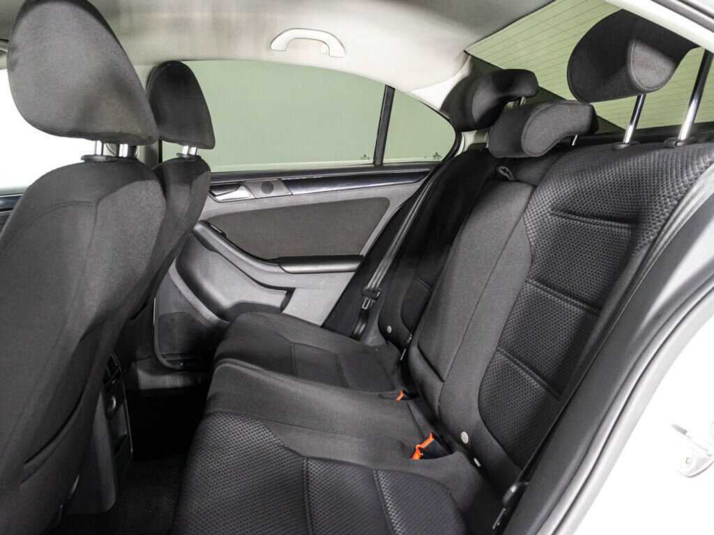 Volkswagen Jetta, 2017 - Фото №9