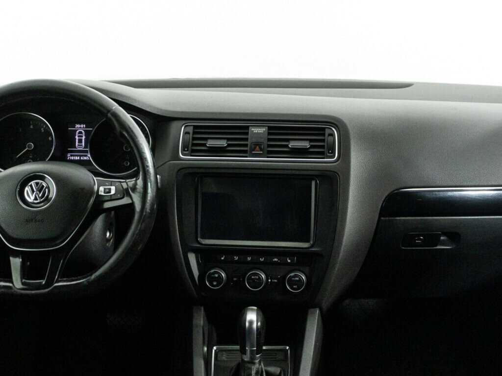 Volkswagen Jetta, 2017 - Фото №13