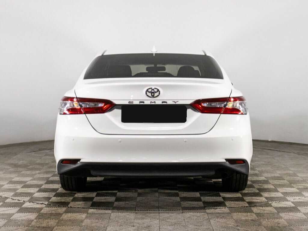 Toyota Camry, 2018 - Фото №5