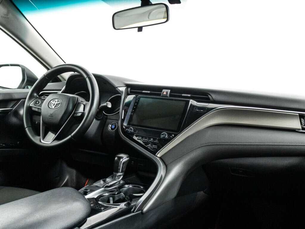 Toyota Camry, 2018 - Фото №8