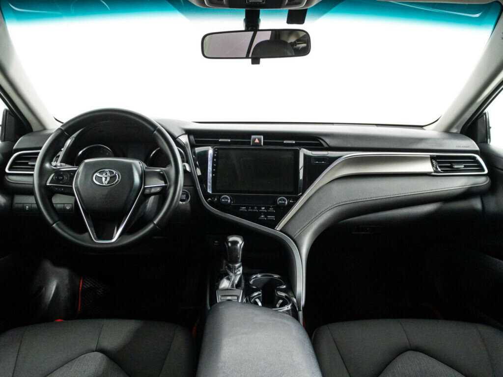 Toyota Camry, 2018 - Фото №12