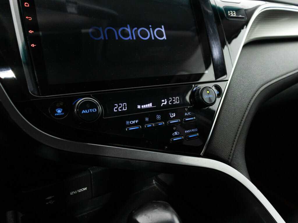 Toyota Camry, 2018 - Фото №15