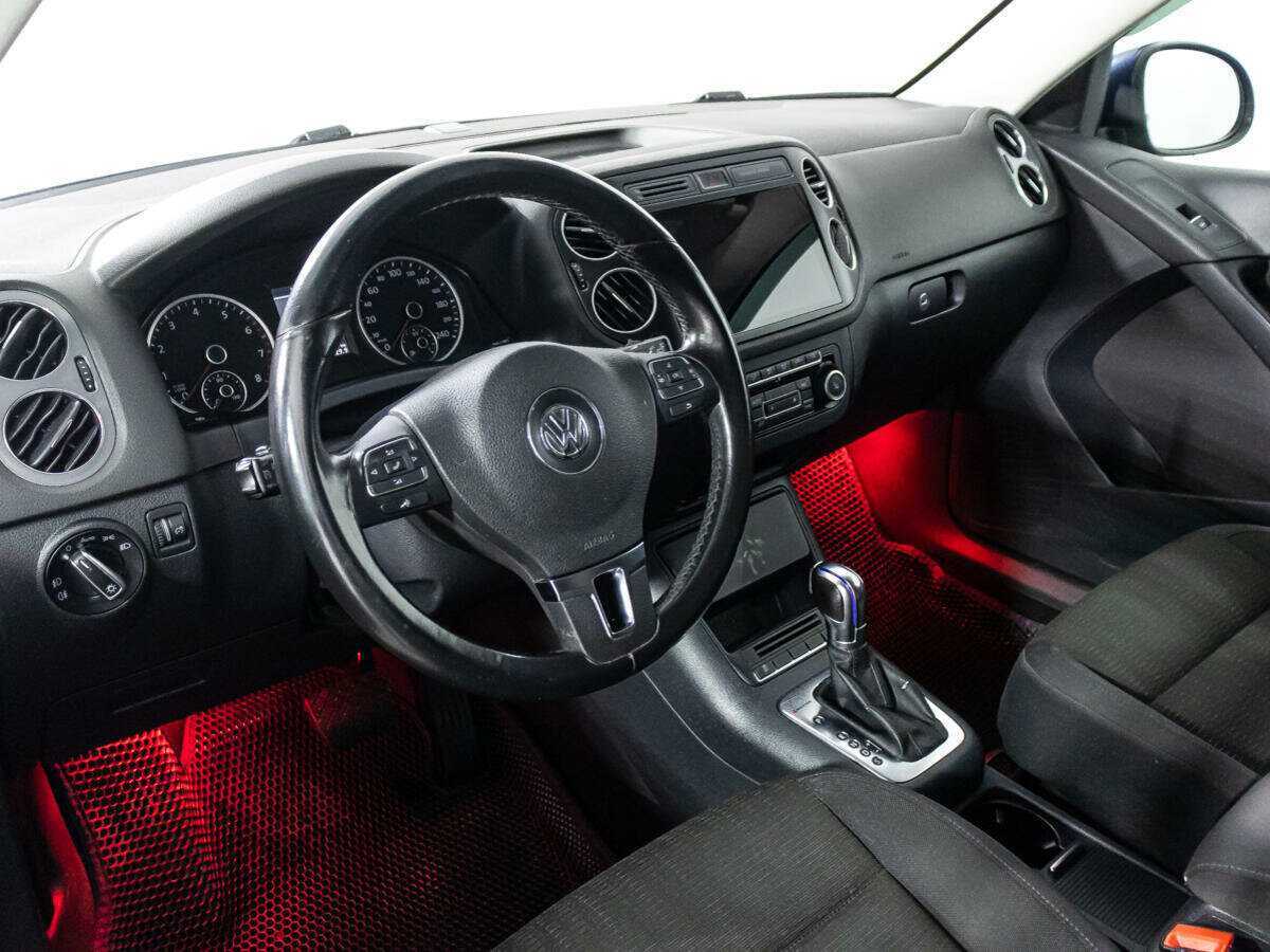 Volkswagen Tiguan, 2012 - Фото №10