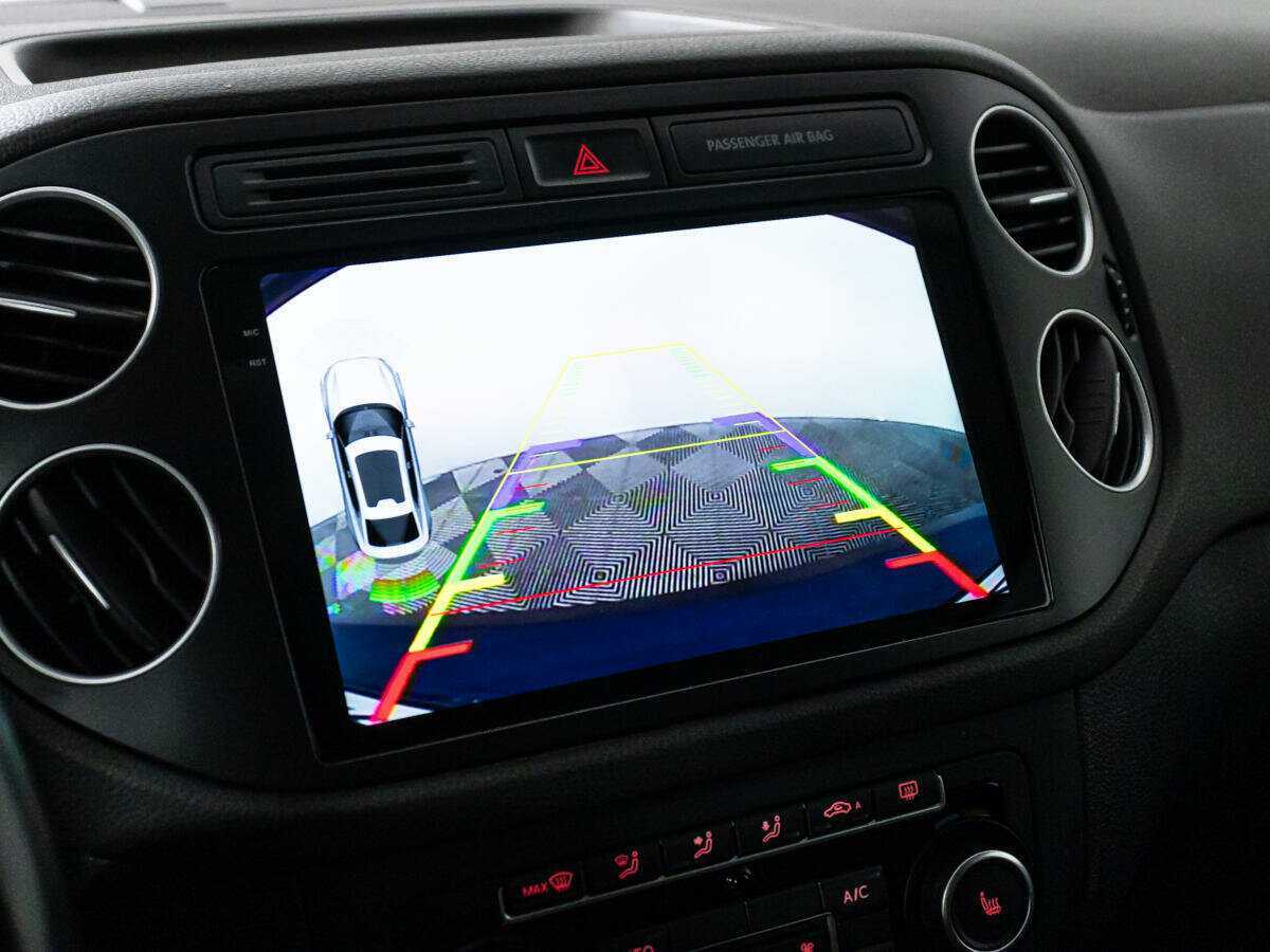 Volkswagen Tiguan, 2012 - Фото №16