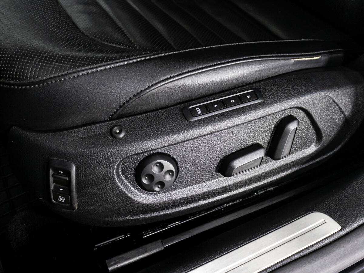 Volkswagen Passat, 2012 - Фото №16