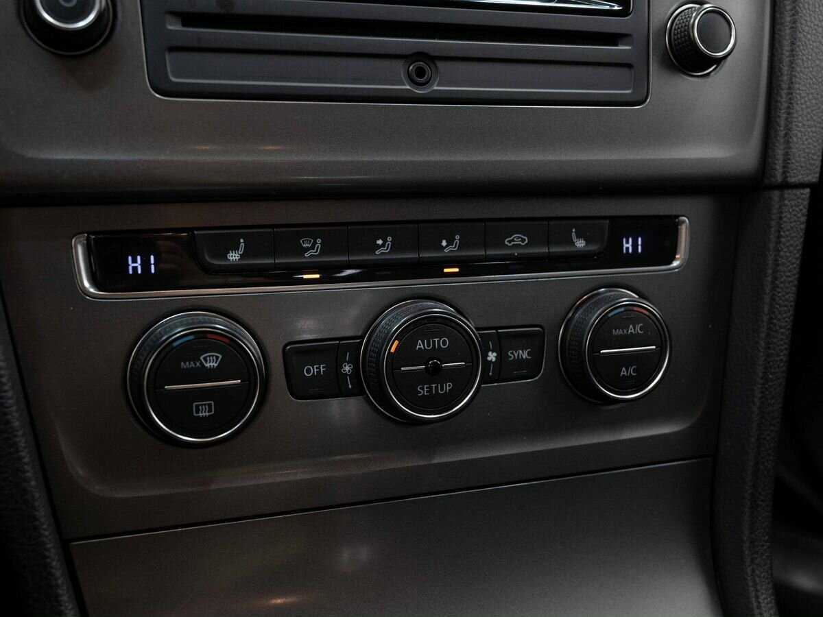 Volkswagen Golf, 2013 - Фото №20