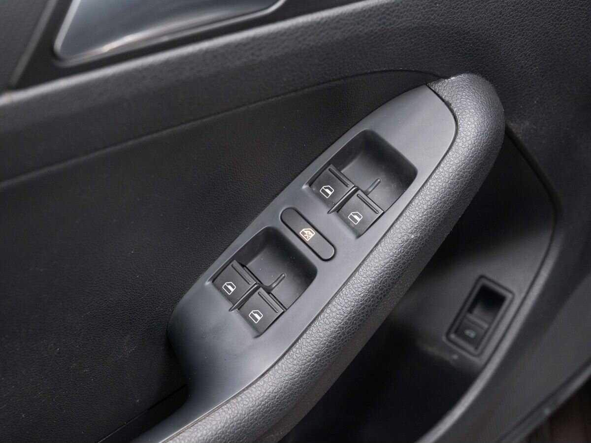 Volkswagen Jetta, 2014 - Фото №14