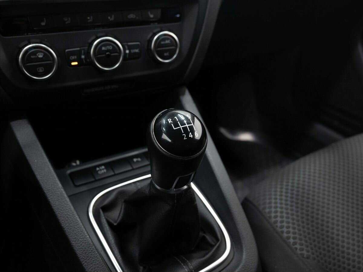 Volkswagen Jetta, 2014 - Фото №16