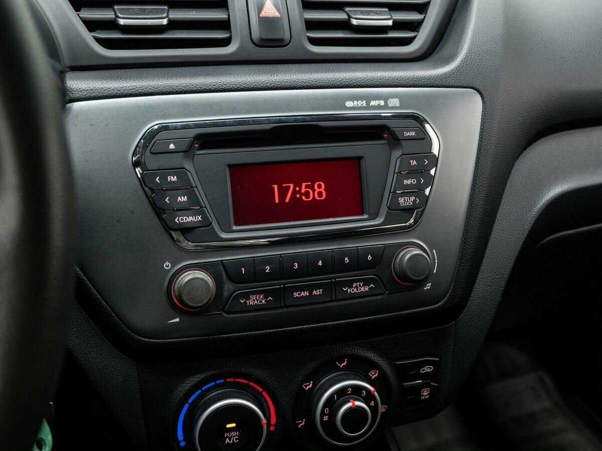 Kia Rio 4-speed, 2012 - Фото №17