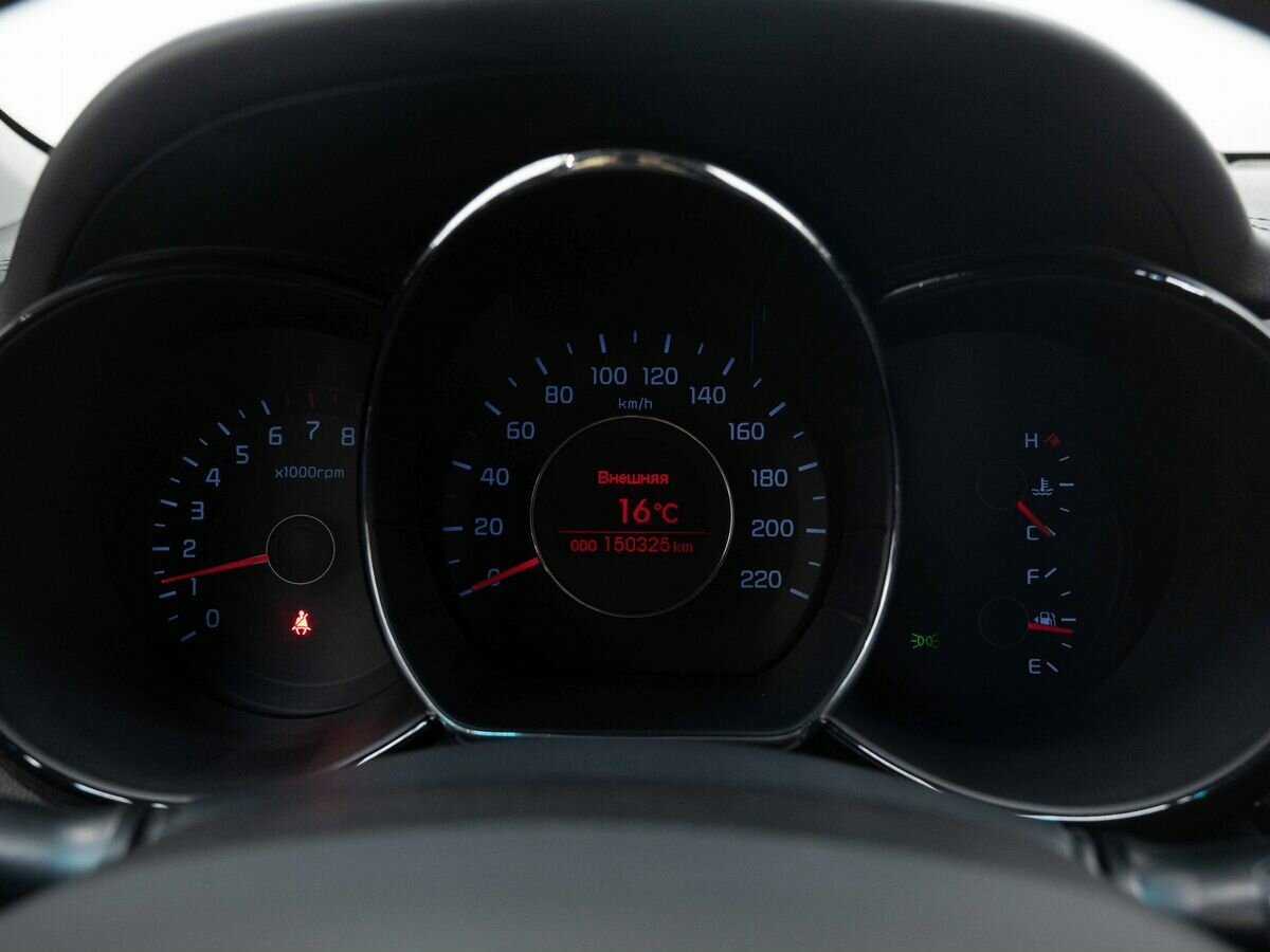 Kia Rio 5-speed, 2012 - Фото №15