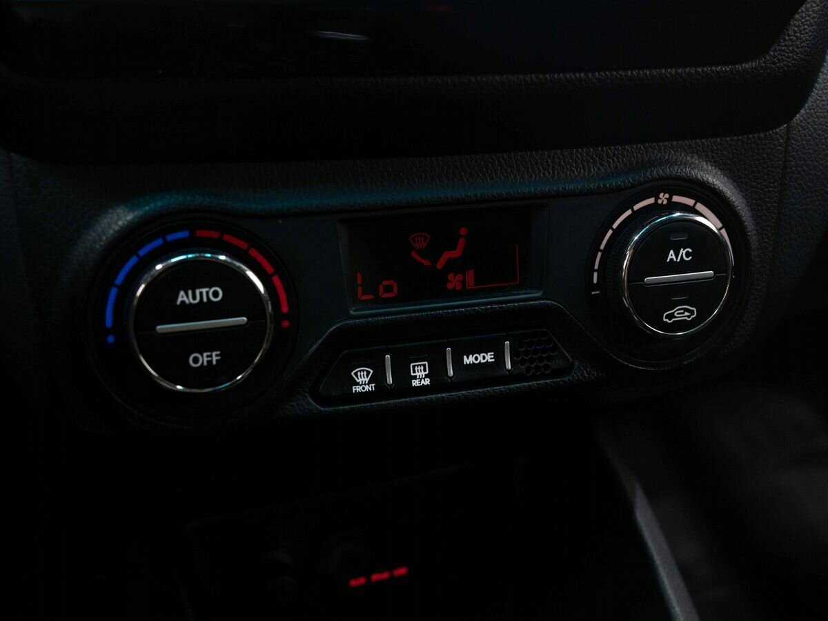 Kia Rio 5-speed, 2012 - Фото №19